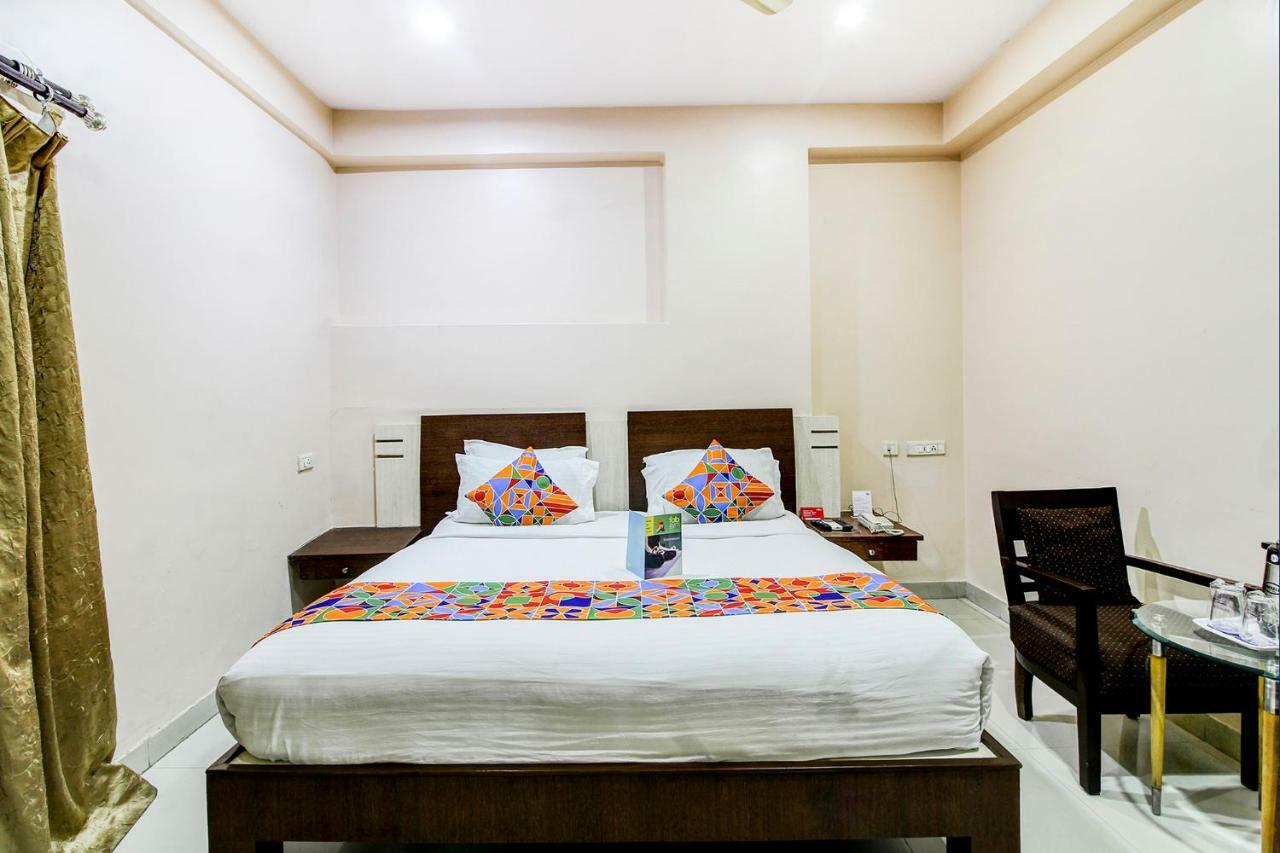 Fabexpress Tourist Plaza Hyderabad Exterior photo